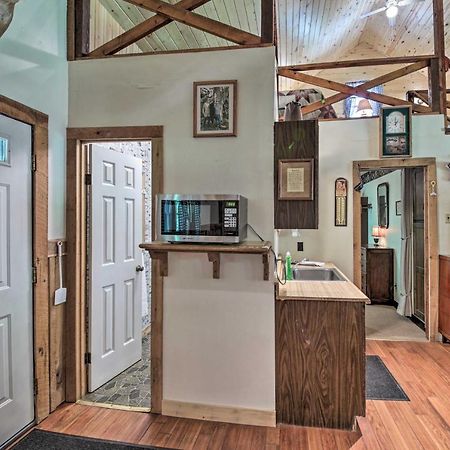Waters Edge Retreat With Deck On Patoka Lake! Taswell Bagian luar foto