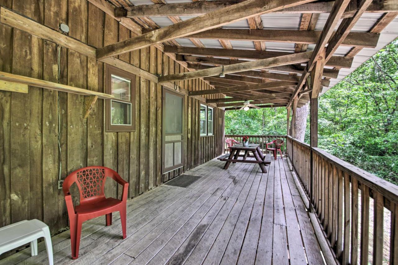 Waters Edge Retreat With Deck On Patoka Lake! Taswell Bagian luar foto