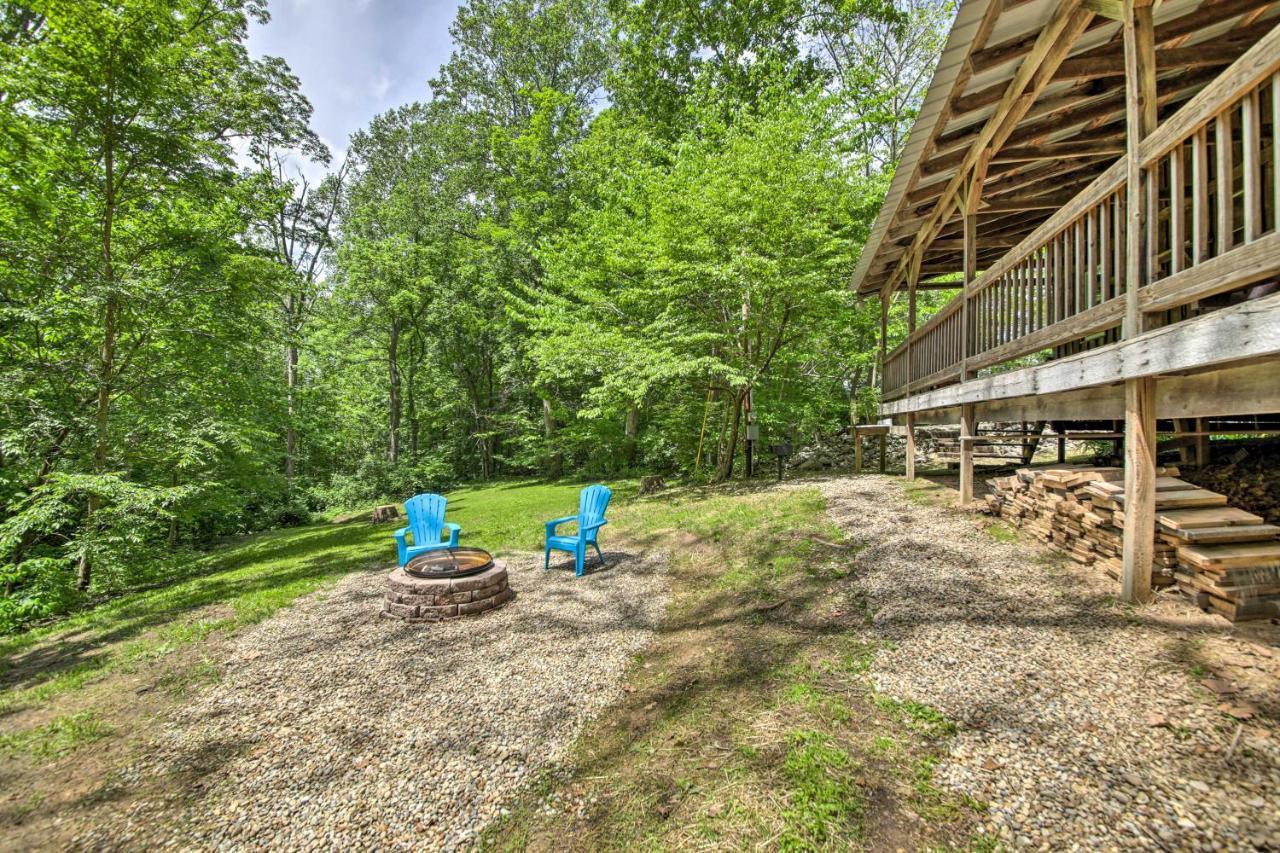 Waters Edge Retreat With Deck On Patoka Lake! Taswell Bagian luar foto