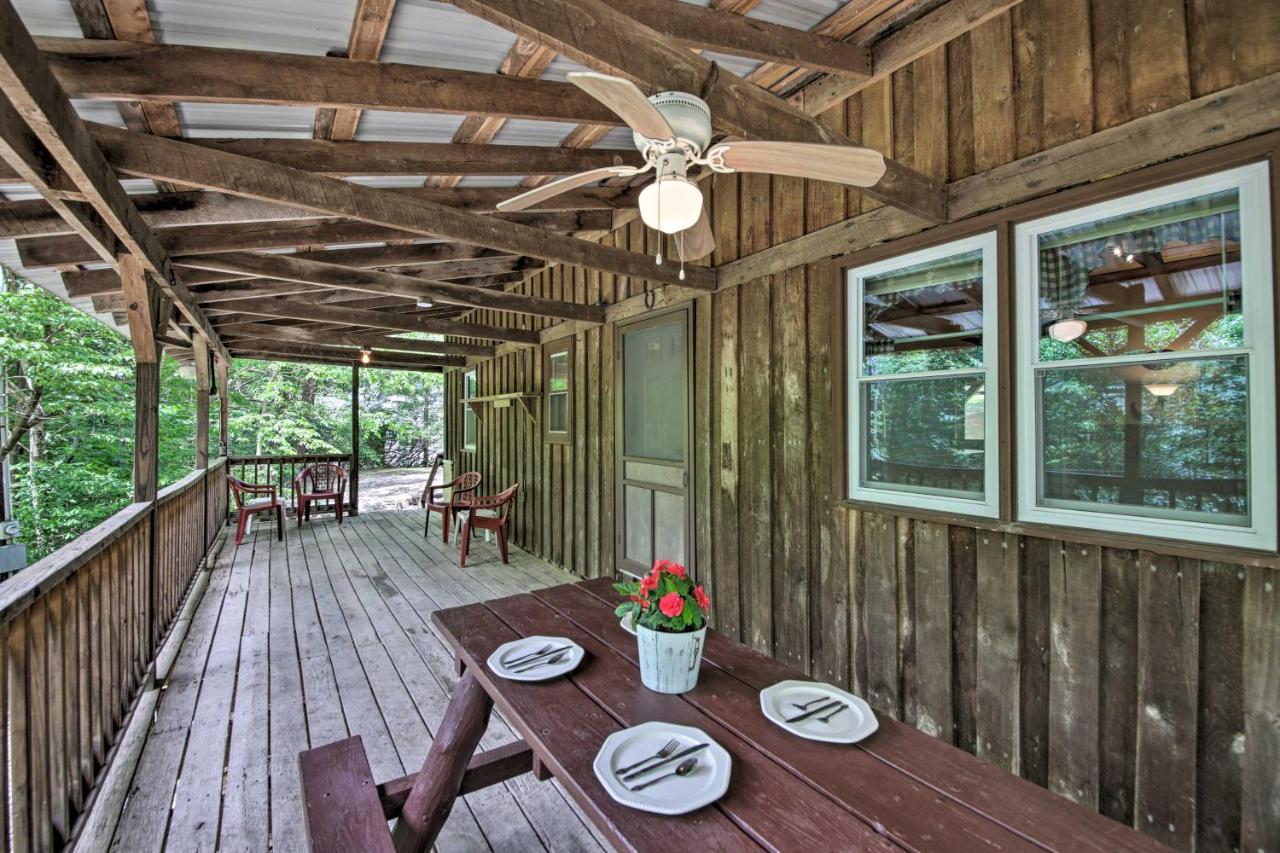 Waters Edge Retreat With Deck On Patoka Lake! Taswell Bagian luar foto